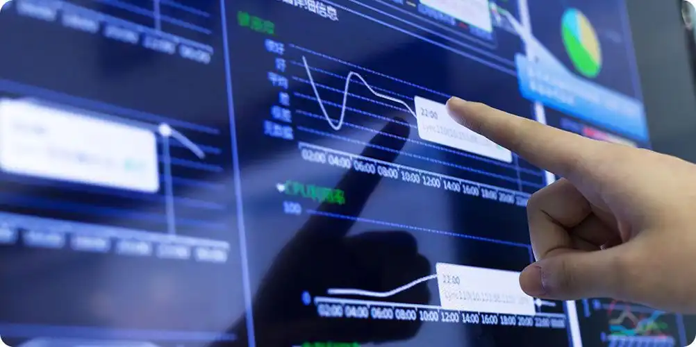 Green botanical and leaf pattern icon reflecting nature-centric products.