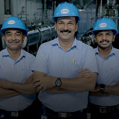 Mobile-optimized case studies and success stories banner with similar report and collaboration visuals, designed for smaller screens.